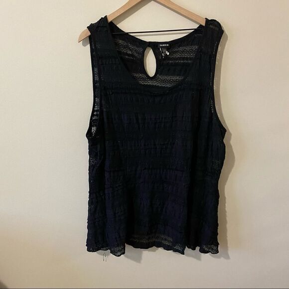 Torrid Keyhole Back Tank - Picture 1 of 8